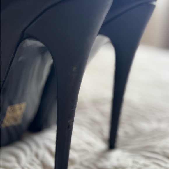 Black stiletto, Aldo heels, size 7 - Picture 3 of 6